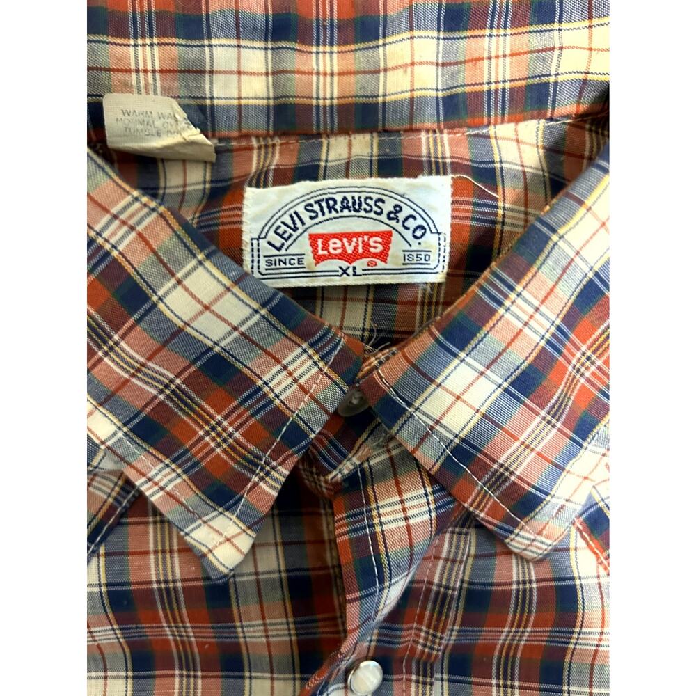 Vintage Levi's Western Shirt Mens XL Multicolor Plaid Flap Pockets Collared Snap - Picture 2 of 7